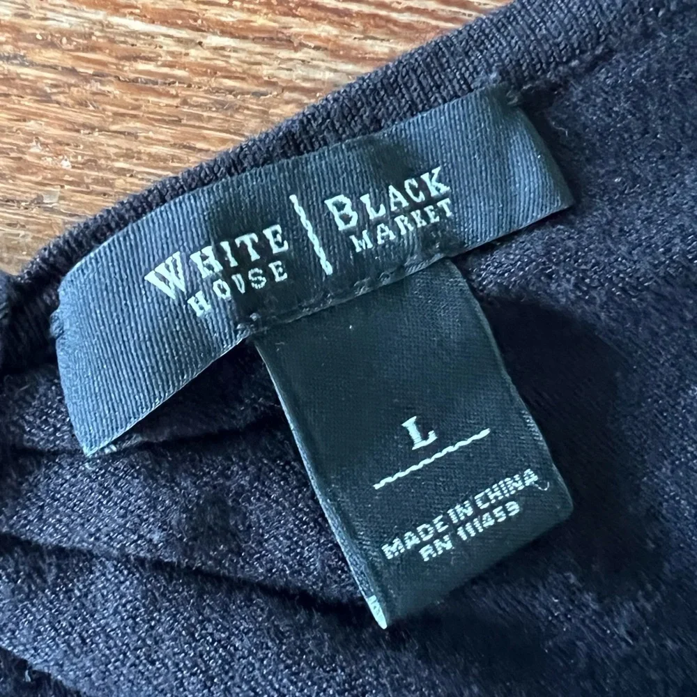 White House Black Market WHBM Sweater Short Sleeve Crew Neck Bow in Back Large